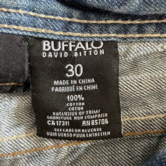 Men’s Buffalo Jeans - Picture 3 of 3